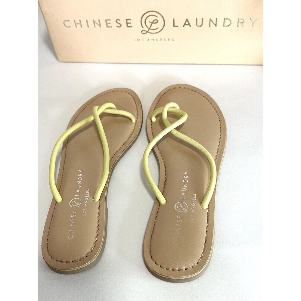 Chinese Laundry Los Angeles Sandals Women's Size 6.5 Camisha Flat Leather Green